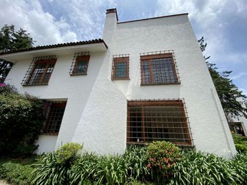CASA EN CONDOMINIO EN VENTA EN OLIVAR DE LOS PADRES