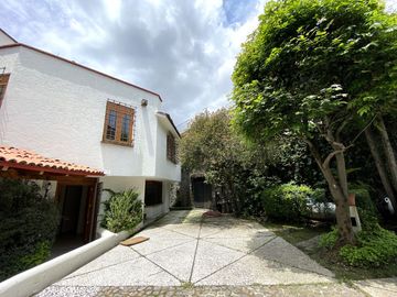 CASA EN CONDOMINIO EN VENTA EN OLIVAR DE LOS PADRES