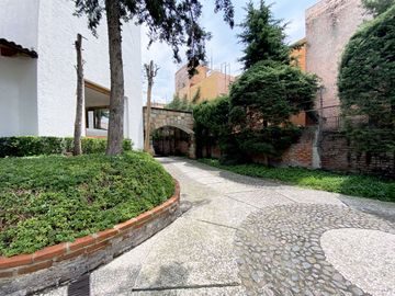 CASA EN CONDOMINIO EN VENTA EN OLIVAR DE LOS PADRES