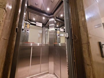 VENTA Departamento 2 ambientes con balcon saliente sobre Av. Colón - Mar del Plata