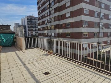 Venta Departamento de 3 ambientes con balcón terraza en Vicente López