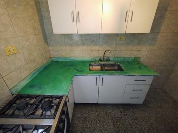 Venta Departamento de 3 ambientes con balcón terraza en Vicente López