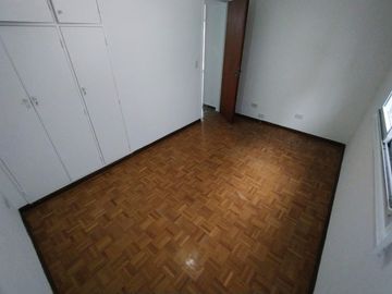 Venta Departamento de 3 ambientes con balcón terraza en Vicente López