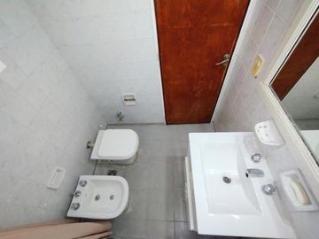 Venta Departamento de 3 ambientes con balcón terraza en Vicente López