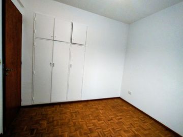 Venta Departamento de 3 ambientes con balcón terraza en Vicente López