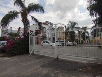 CASA EN VENTA HACIENDA REAL TONALA