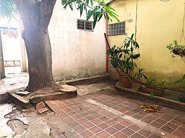 SE VENDE CASA LOTE SECTOR DE GRANADILLO, BARRANQUILLA.