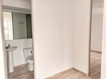 SE VENDE APARTAMENTO EN MALLORQUIN, PTO COLOMBIA.