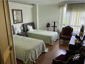 APARTAMENTO EN VENTA EN EL POBLADO, MEDELLN