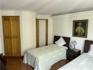APARTAMENTO EN VENTA EN EL POBLADO, MEDELLN