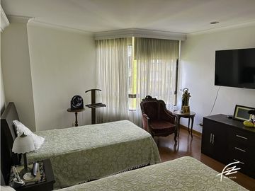 APARTAMENTO EN VENTA EN EL POBLADO, MEDELLN