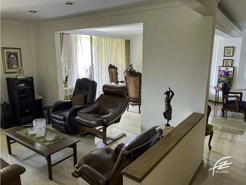 APARTAMENTO EN VENTA EN EL POBLADO, MEDELLN