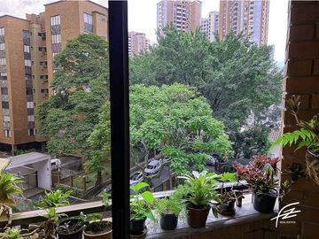 APARTAMENTO EN VENTA EN EL POBLADO, MEDELLN