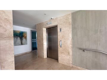 Venta de Apto. en Altos del Limón
