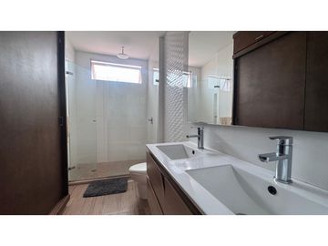 Venta de Apto. en Altos del Limón