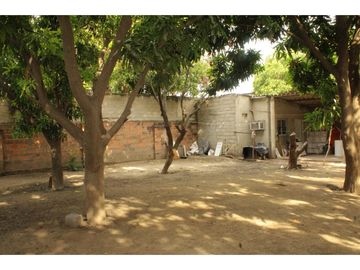 Lote con potencial turístico cerca del mar y aeropuerto G-36