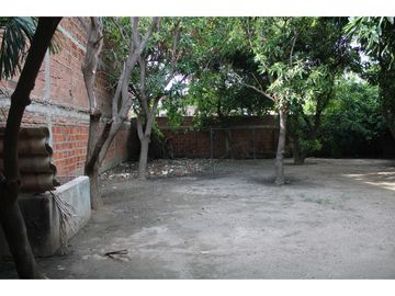 Lote con potencial turístico cerca del mar y aeropuerto G-36
