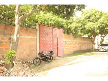 Lote con potencial turístico cerca del mar y aeropuerto G-36