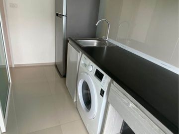 1 Bedroom Condo for sale at Aspire Erawan Prime