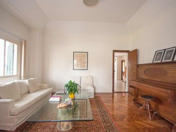 Venta Casa 6 amb. en La Lucila