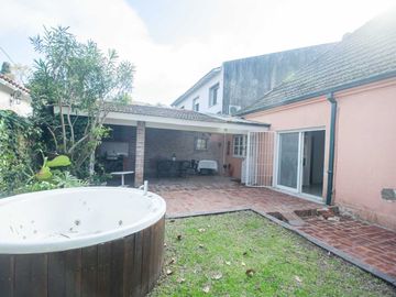Venta Casa 6 amb. en La Lucila