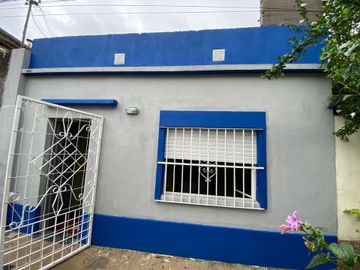 Venta PH de 1 dormitorio, patio en Guadalupe Oeste