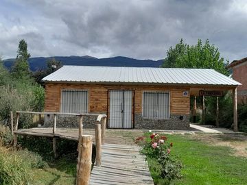 Casa en Venta de cuatro ambientes en El Bolsón