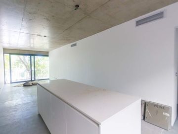 VENTA DEPARTAMENTO 3 AMBIENTES c PATIO - SUITE