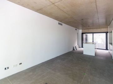 VENTA DEPARTAMENTO 3 AMBIENTES c PATIO - SUITE