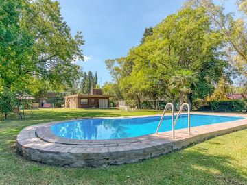 VENTA CASA 4 AMB. YEI PORÁ  TORTUGUITAS PERMUTA