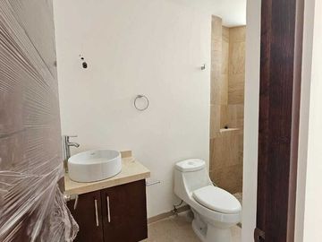 CASA EN VENTA EN RESIDENCIAL LORETTA 1 AL NORPONIENTE DE AGUASCALIENTES