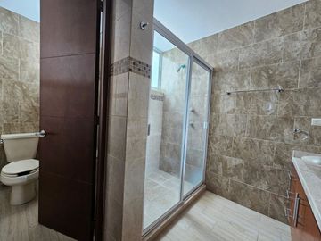 CASA EN VENTA EN RESIDENCIAL LORETTA 1 AL NORPONIENTE DE AGUASCALIENTES