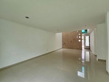 CASA EN VENTA EN RESIDENCIAL LORETTA 1 AL NORPONIENTE DE AGUASCALIENTES