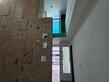 CASA EN VENTA EN RESIDENCIAL LORETTA 1 AL NORPONIENTE DE AGUASCALIENTES
