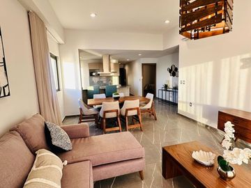 Hermoso Condominio frente al mar