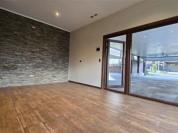 Casa en Venta en Condominio Las Pataguas
