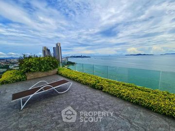 1-BR Condo at The Riviera Wongamat close to Sanctuary of Truth