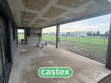 Casa en venta Pilar Golf Club
