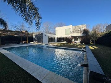 Casa en Barrio Santa Ana