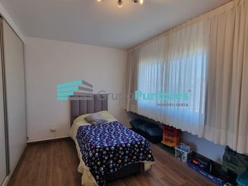 Casa en Lagos de Canning con 4 dormitorios sobre gran lote de 940 m2