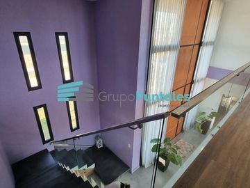Casa en Lagos de Canning con 4 dormitorios sobre gran lote de 940 m2