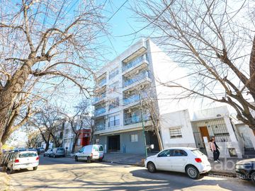 Venta Departamento 1 Dormitorio con Cochera en La Plata