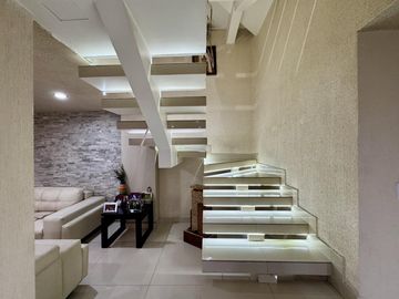 Casa Amplia y Funcional con Terraza en Paseos de Churubusco – 4 Niveles