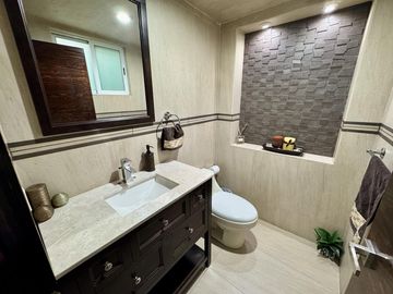 Casa Amplia y Funcional con Terraza en Paseos de Churubusco – 4 Niveles