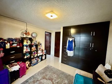 Casa Amplia y Funcional con Terraza en Paseos de Churubusco – 4 Niveles