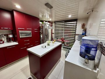 Casa Amplia y Funcional con Terraza en Paseos de Churubusco – 4 Niveles