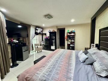 Casa Amplia y Funcional con Terraza en Paseos de Churubusco – 4 Niveles