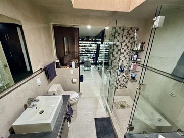 Casa Amplia y Funcional con Terraza en Paseos de Churubusco – 4 Niveles