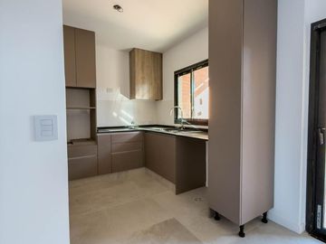 VENTA| DEPARTAMENTO 2 dorm. con BALCÓN en BARRIO JARDÍN ¡EL MEJOR EMPRENDIMIENTO DE ZONA SUR!