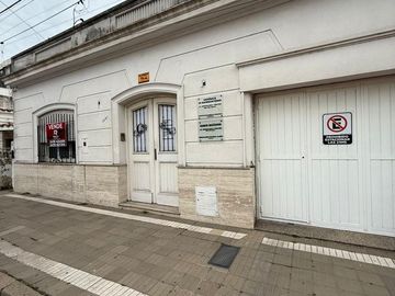 H. Irigoyen 1057 - San Lorenzo